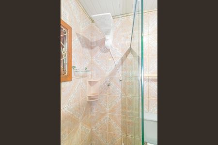 Casa à venda com 200m², 2 quartos e 2 vagasBanheiro Social