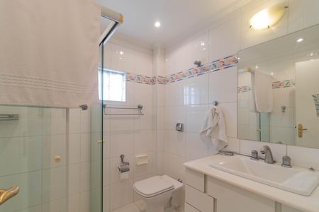 Apartamento à venda com 127m², 3 quartos e 1 vaga Apartamento à venda com 127m², 3 quartos e 1 vagaBanheiro 1