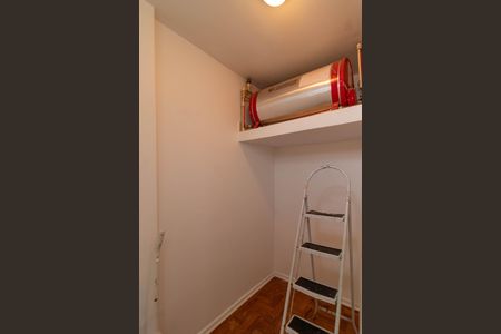 Apartamento à venda com 127m², 3 quartos e 1 vaga Apartamento à venda com 127m², 3 quartos e 1 vagaQuarto de Serviço