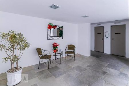 Apartamento à venda com 127m², 3 quartos e 1 vaga Apartamento à venda com 127m², 3 quartos e 1 vagaHall social