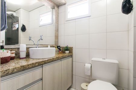 Apartamento à venda com 55m², 2 quartos e 1 vaga Apartamento à venda com 55m², 2 quartos e 1 vagaBanheiro