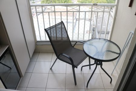 Apartamento à venda com 65m², 3 quartos e 2 vagasVaranda