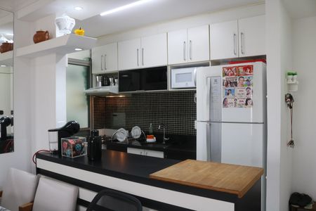Apartamento à venda com 65m², 3 quartos e 2 vagasCozinha