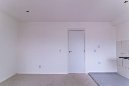 Detalhe Sala de apartamento para alugar com 2 quartos, 50m² em Todos Os Santos, Rio de Janeiro