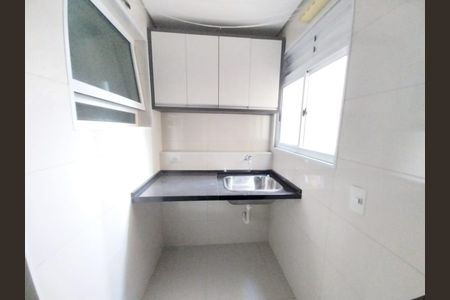 Apartamento à venda com 2 quartos, 47m² em São Pedro, Osasco