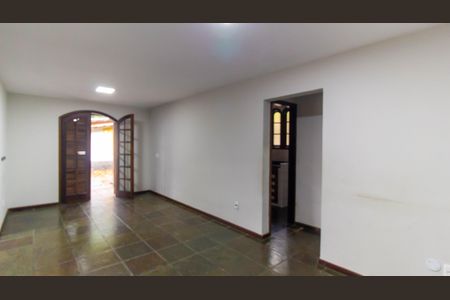 Casa para alugar com 4 quartos, 2000m² em Piratininga, Niterói