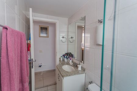 Apartamento à venda com 82m², 3 quartos e 2 vagas Apartamento à venda com 82m², 3 quartos e 2 vagasBanheiro Social