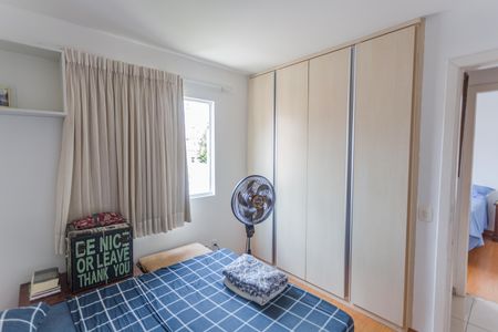 Apartamento à venda com 82m², 3 quartos e 2 vagas Apartamento à venda com 82m², 3 quartos e 2 vagasQuarto 2