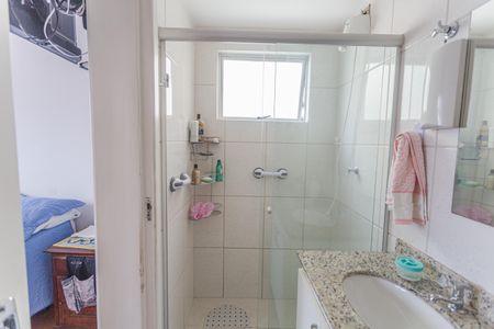 Banheiro da Suíte de apartamento à venda com 3 quartos, 822m² em Floresta, Belo Horizonte