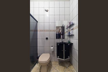 Casa à venda com 80m², 2 quartos e 2 vagas Casa à venda com 80m², 2 quartos e 2 vagasBanheiro