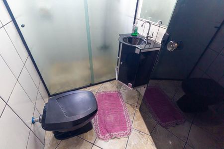 Casa à venda com 80m², 2 quartos e 2 vagas Casa à venda com 80m², 2 quartos e 2 vagasBanheiro