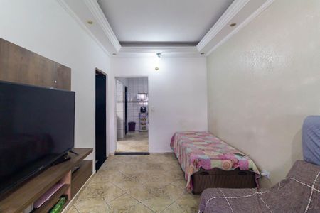 Casa à venda com 80m², 2 quartos e 2 vagas Casa à venda com 80m², 2 quartos e 2 vagasSala