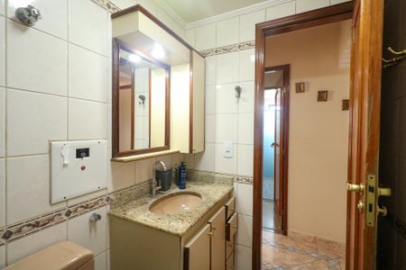 Apartamento à venda com 92m², 3 quartos e 1 vaga Apartamento à venda com 92m², 3 quartos e 1 vagaBanheiro