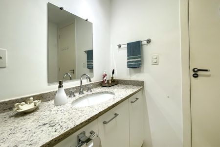 Apartamento à venda com 88m², 3 quartos e 2 vagasBanheiro