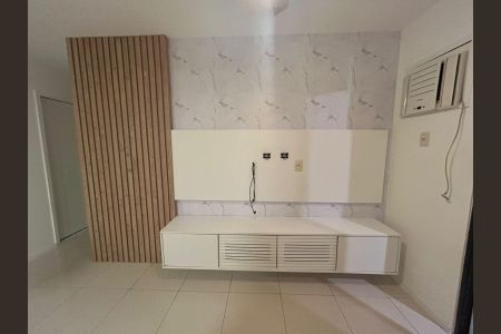Sala de apartamento para alugar com 2 quartos, 60m² em Freguesia (Jacarepaguá), Rio de Janeiro