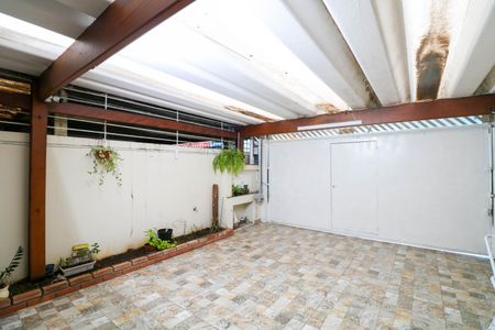 Garagem de casa para alugar com 3 quartos, 125m² em Campo Belo, São Paulo