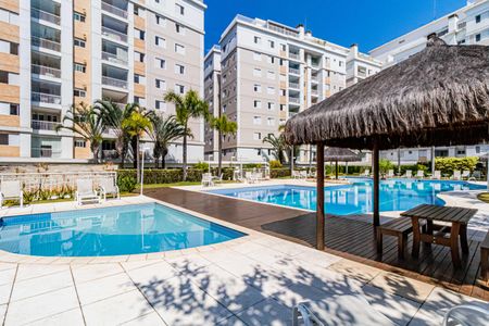 Apartamento à venda com 172m², 2 quartos e 3 vagas Apartamento à venda com 172m², 2 quartos e 3 vagasÁrea comum - Piscina