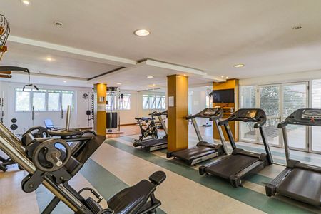 Apartamento à venda com 172m², 2 quartos e 3 vagas Apartamento à venda com 172m², 2 quartos e 3 vagasÁrea comum - Academia