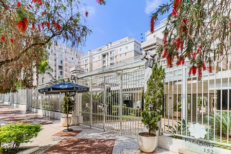 Apartamento à venda com 172m², 2 quartos e 3 vagas Apartamento à venda com 172m², 2 quartos e 3 vagasFachada