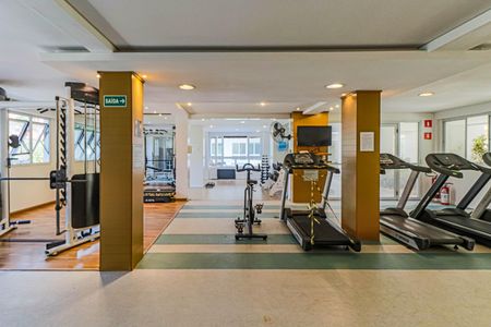 Apartamento à venda com 172m², 2 quartos e 3 vagas Apartamento à venda com 172m², 2 quartos e 3 vagasÁrea comum - Academia