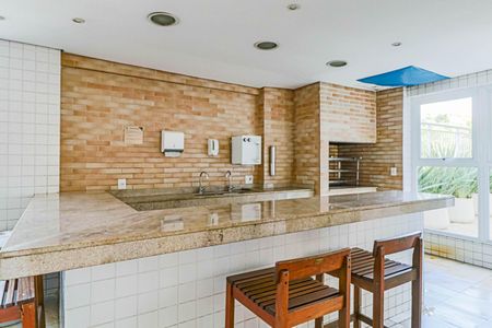Apartamento à venda com 172m², 2 quartos e 3 vagas Apartamento à venda com 172m², 2 quartos e 3 vagasÁrea comum - Churrasqueira