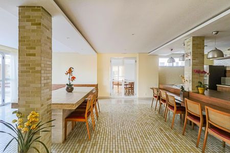 Apartamento à venda com 172m², 2 quartos e 3 vagas Apartamento à venda com 172m², 2 quartos e 3 vagasÁrea comum - Salão de festas