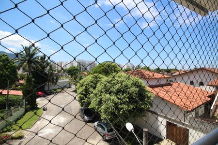 Casa de condomínio à venda com 154m², 4 quartos e 2 vagasQuarto 4 - Vista