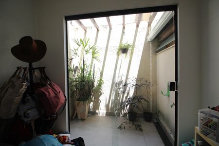 Casa de condomínio à venda com 154m², 4 quartos e 2 vagasQuarto 1