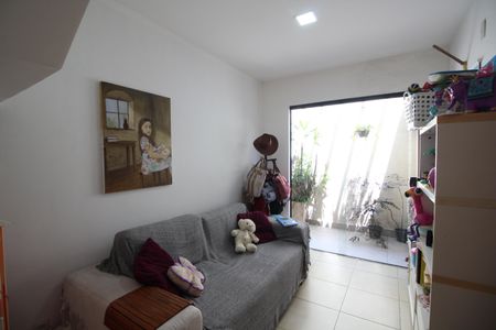 Casa de condomínio à venda com 154m², 4 quartos e 2 vagasQuarto 1