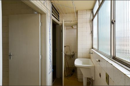 Apartamento para alugar com 64m², 2 quartos e sem vagaÁrea de Serviço