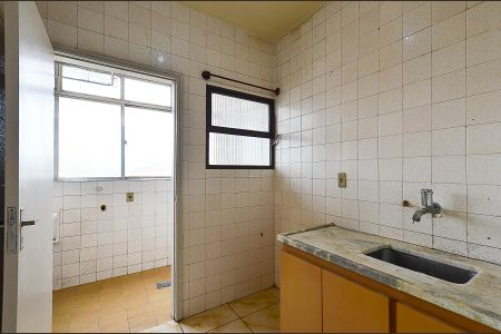 Apartamento para alugar com 64m², 2 quartos e sem vagaCozinha