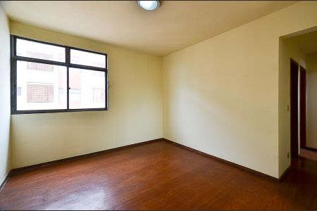 Sala Ambientes de apartamento para alugar com 2 quartos, 64m² em Floresta, Belo Horizonte