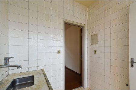 Apartamento para alugar com 64m², 2 quartos e sem vagaCozinha