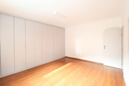 Casa para alugar com 1 quarto, 90m² em Vila Irmaos Arnoni, São Paulo