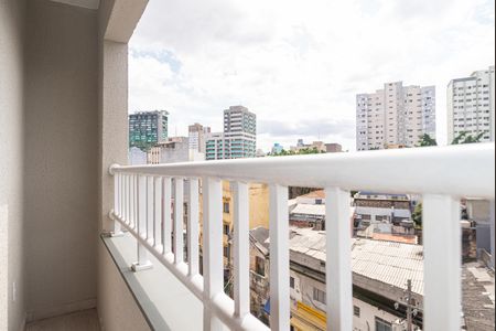 Studio para alugar com 24m², 1 quarto e sem vaga Studio para alugar com 24m², 1 quarto e sem vagaVaranda do Quarto