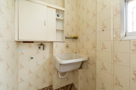 Apartamento à venda com 118m², 3 quartos e sem vaga Apartamento à venda com 118m², 3 quartos e sem vagaAREA DE SERVICO