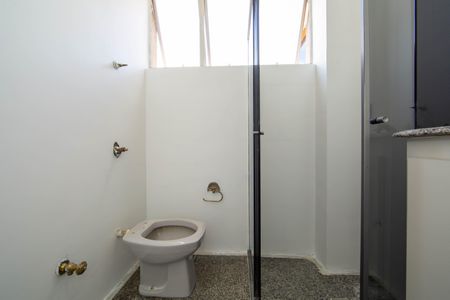 Apartamento à venda com 118m², 3 quartos e sem vaga Apartamento à venda com 118m², 3 quartos e sem vagaBANHEIRO1