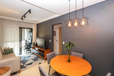 Sala de apartamento à venda com 2 quartos, 60m² em Vila Brasilio Machado, São Paulo