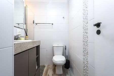 Apartamento à venda com 60m², 2 quartos e 2 vagasBanheiro