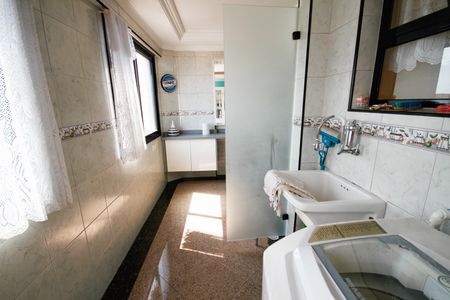 Apartamento para alugar com 278m², 4 quartos e 2 vagasQuarto de Serviço