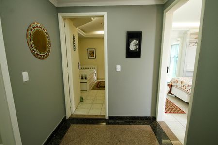 Apartamento para alugar com 278m², 4 quartos e 2 vagasCorredor