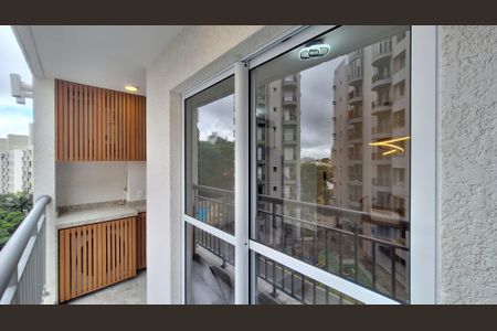 Apartamento à venda com 40m², 2 quartos e sem vaga Apartamento à venda com 40m², 2 quartos e sem vagaVaranda e área de serviço