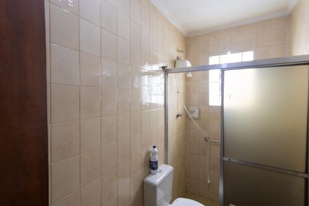 Casa à venda com 133m², 3 quartos e 2 vagasBanheiro