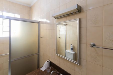 Casa à venda com 133m², 3 quartos e 2 vagasBanheiro