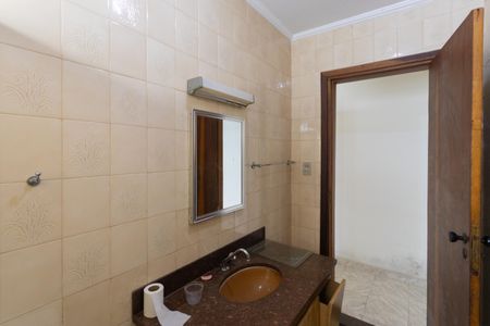 Casa à venda com 133m², 3 quartos e 2 vagasBanheiro