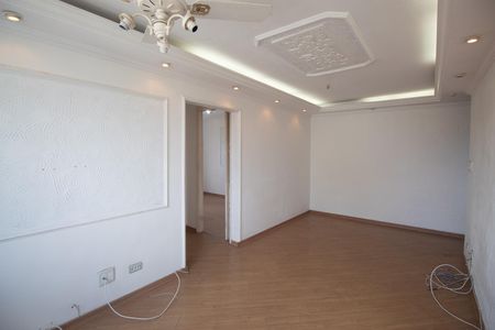 Sala  de apartamento para alugar com 2 quartos, 55m² em Vila Irmaos Arnoni, São Paulo