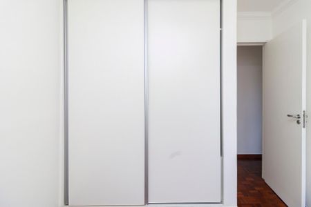 Quarto 1 de apartamento para alugar com 3 quartos, 55m² em Jardim Santa Josefina, São Paulo