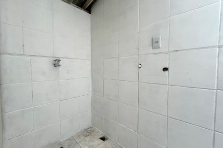 Casa para alugar com 58m², 2 quartos e 1 vagaÁrea de Serviço