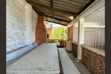 Casa para alugar com 58m², 2 quartos e 1 vagaÁrea comum - Churrasqueira