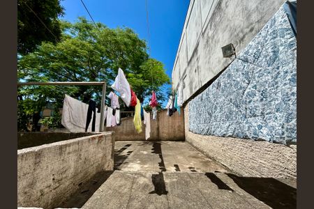 Casa para alugar com 58m², 2 quartos e 1 vagaÁrea comum - Varal comunitário 